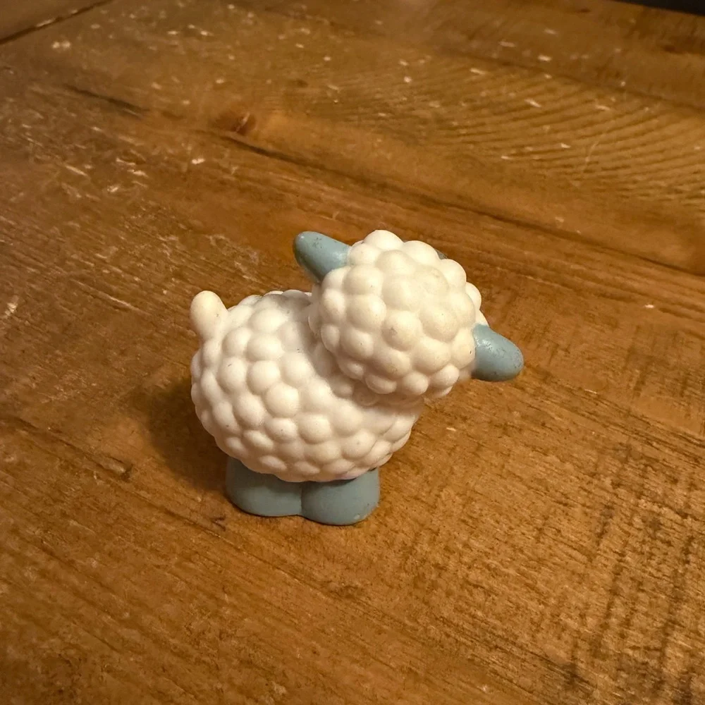 Fisher Price Little People sheep as is